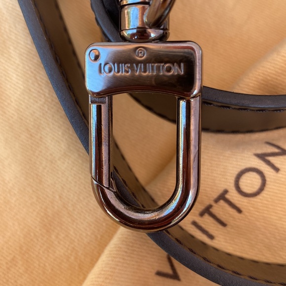 NWOT Louis Vuitton Shoulder Strap Black. Graphite Silver Hardware - Picture 9 of 9